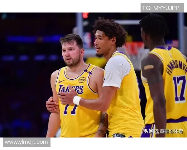 1月28日湖人与太阳的精彩对决视频直播全程回顾与分析